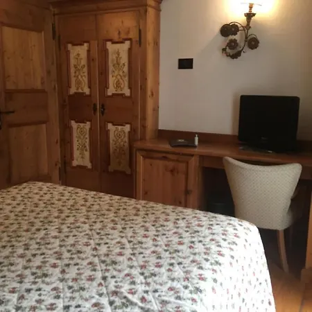 Отель Cortina Кортина-д'Ампеццо