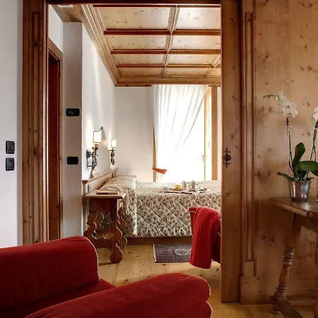 Cortina 4*