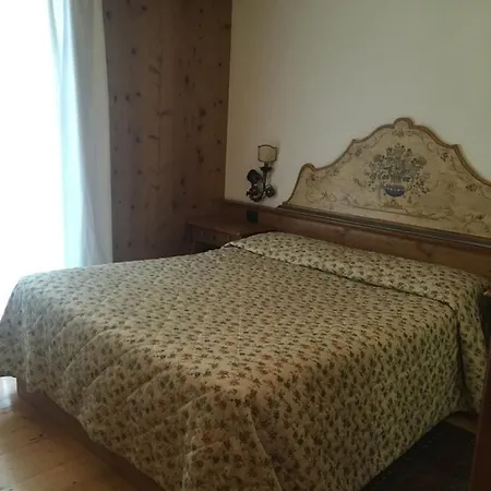 Cortina Hotel