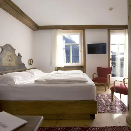 Cortina Hotel 4*