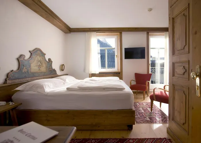 Cortina Hotel 4*