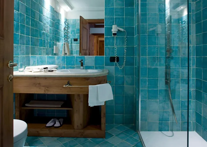 Cortina Hotel