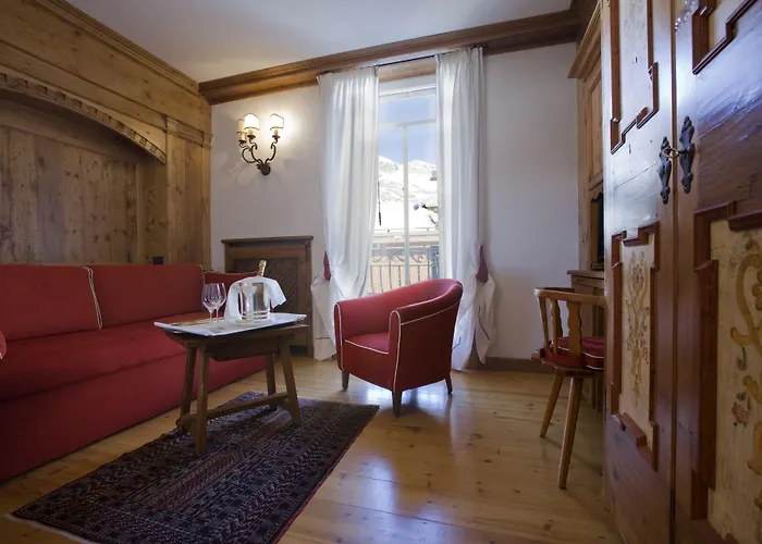 Cortina Hotel