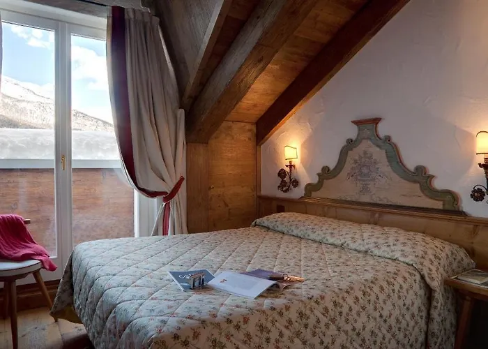 Cortina Hotel