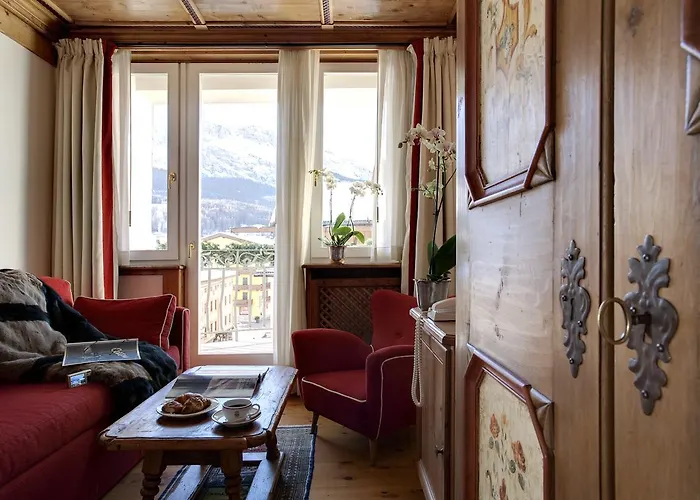 Cortina Hotel 4*
