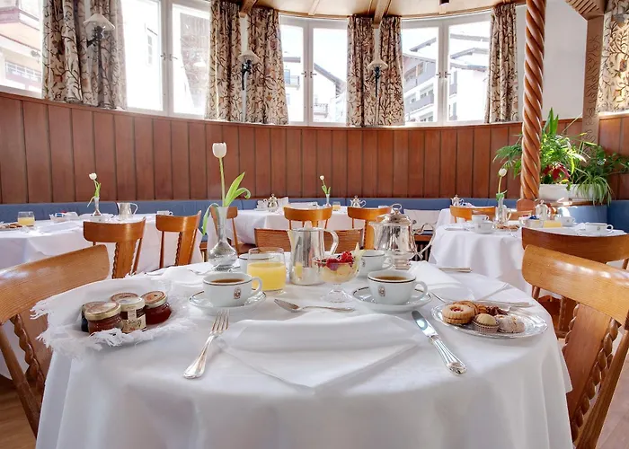Cortina Hotel